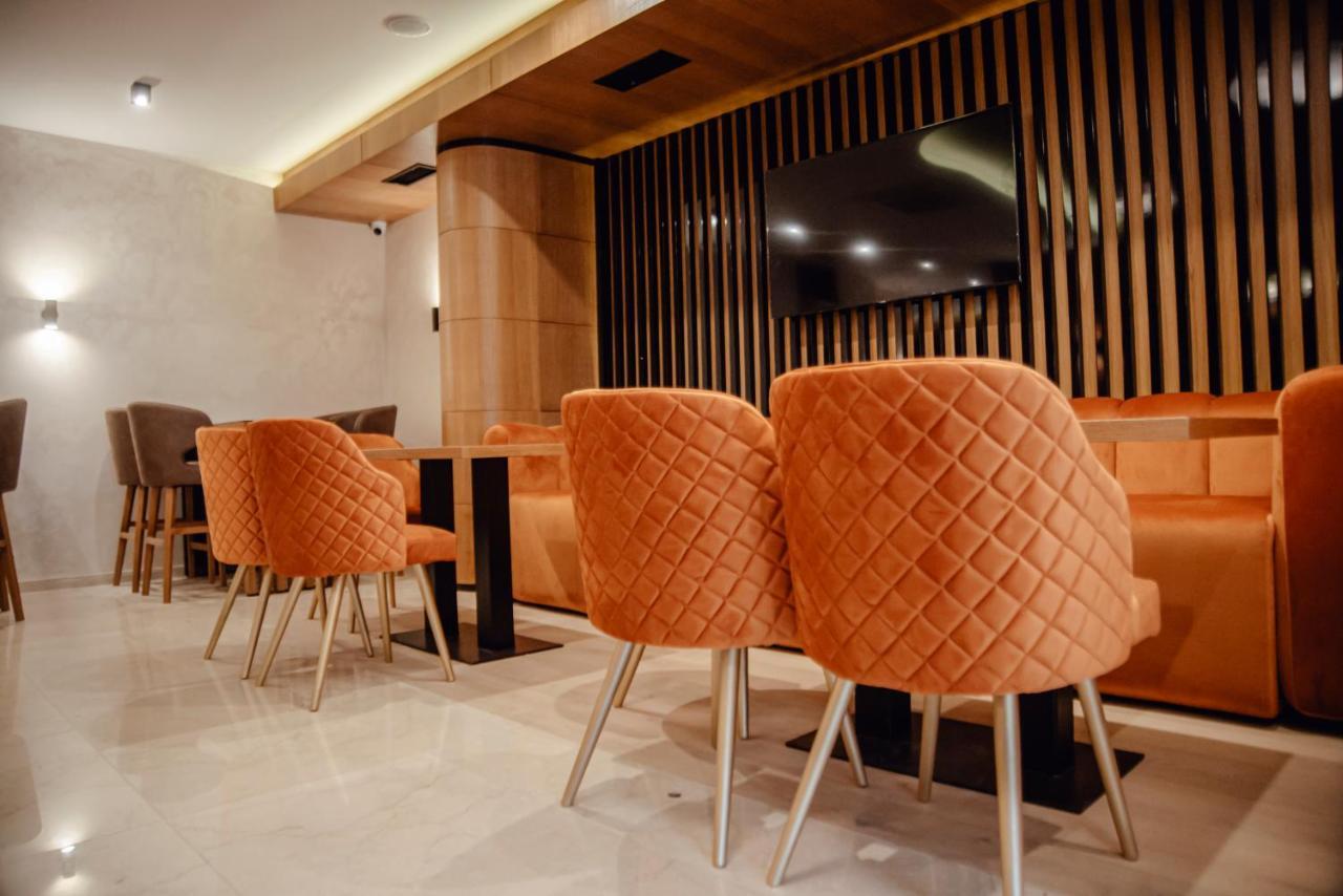 Mk Premier Hotel Novi Pazar Kültér fotó