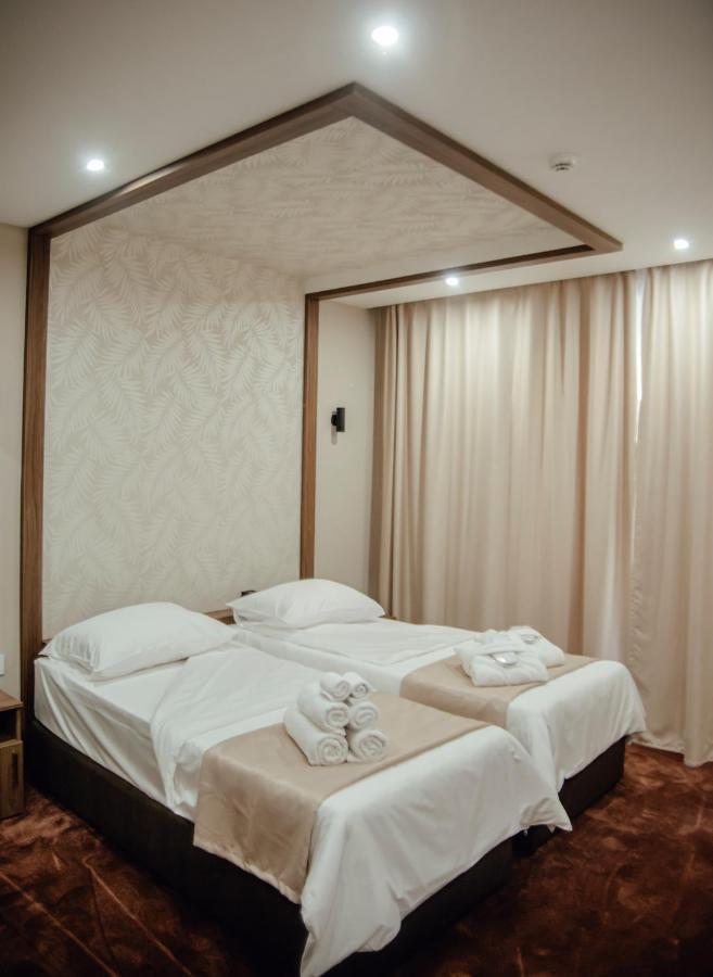 Mk Premier Hotel Novi Pazar Kültér fotó