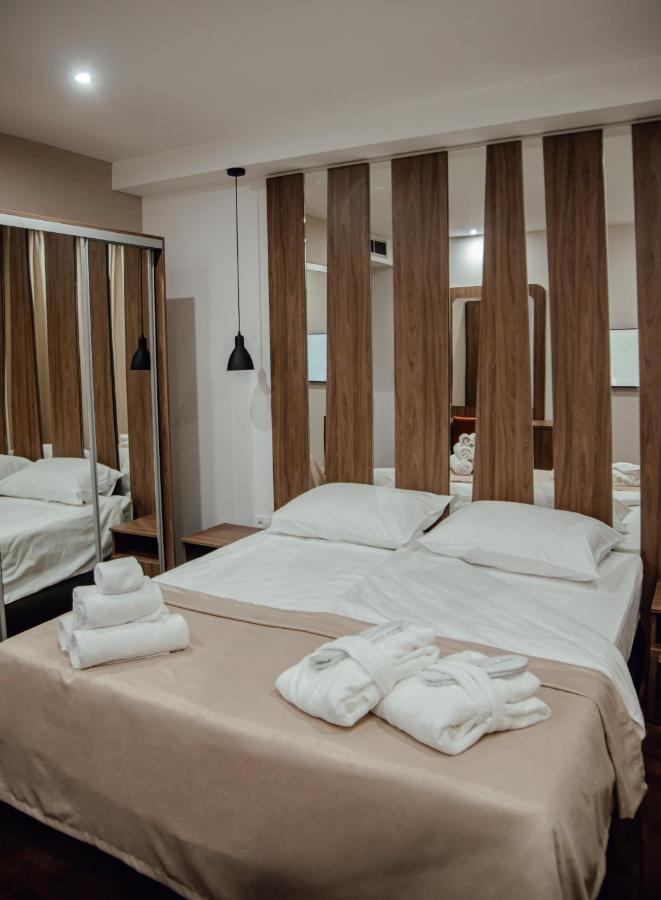 Mk Premier Hotel Novi Pazar Kültér fotó