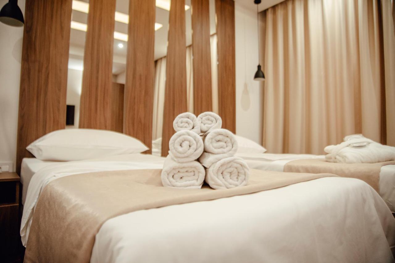 Mk Premier Hotel Novi Pazar Kültér fotó