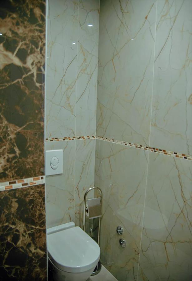 Mk Premier Hotel Novi Pazar Kültér fotó