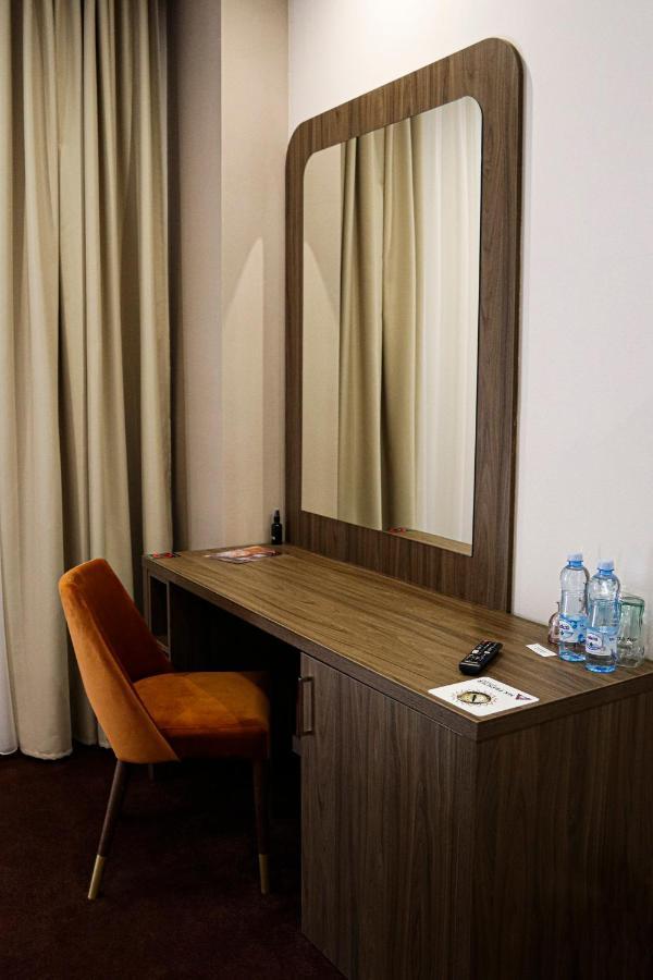 Mk Premier Hotel Novi Pazar Kültér fotó
