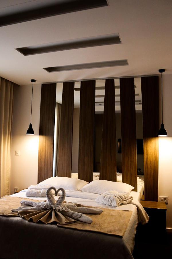 Mk Premier Hotel Novi Pazar Kültér fotó