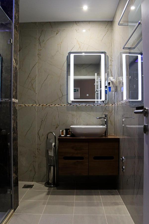 Mk Premier Hotel Novi Pazar Kültér fotó