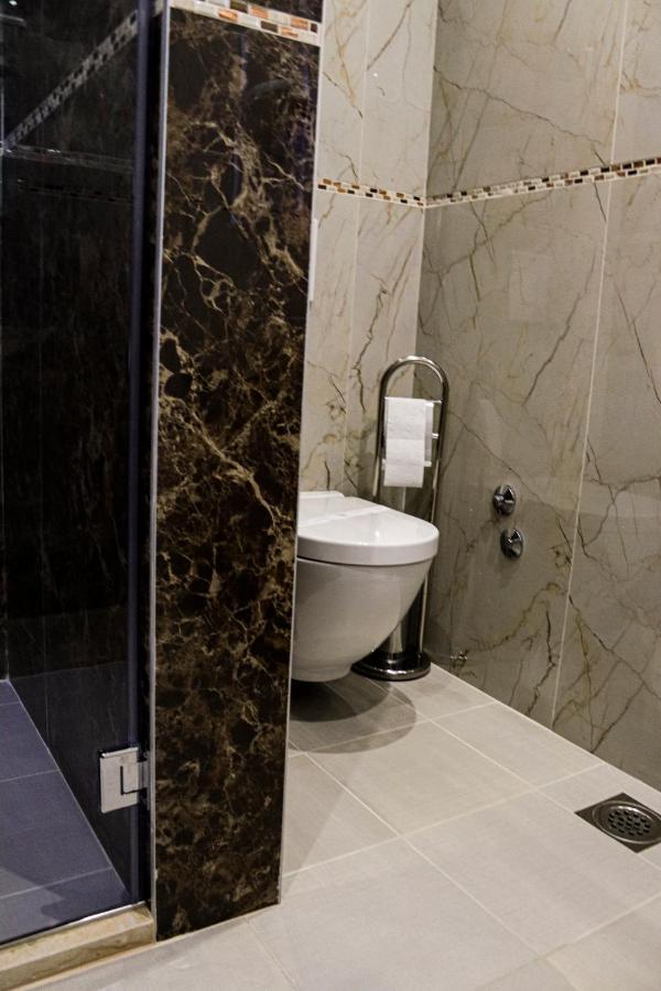 Mk Premier Hotel Novi Pazar Kültér fotó