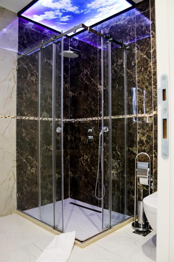 Mk Premier Hotel Novi Pazar Kültér fotó
