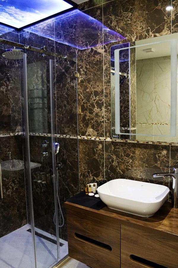 Mk Premier Hotel Novi Pazar Kültér fotó