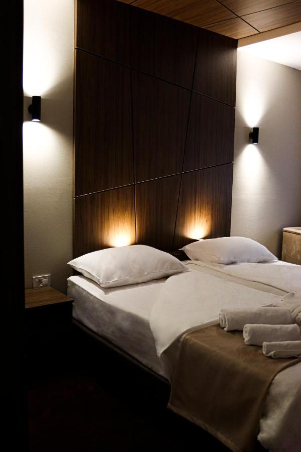 Mk Premier Hotel Novi Pazar Kültér fotó