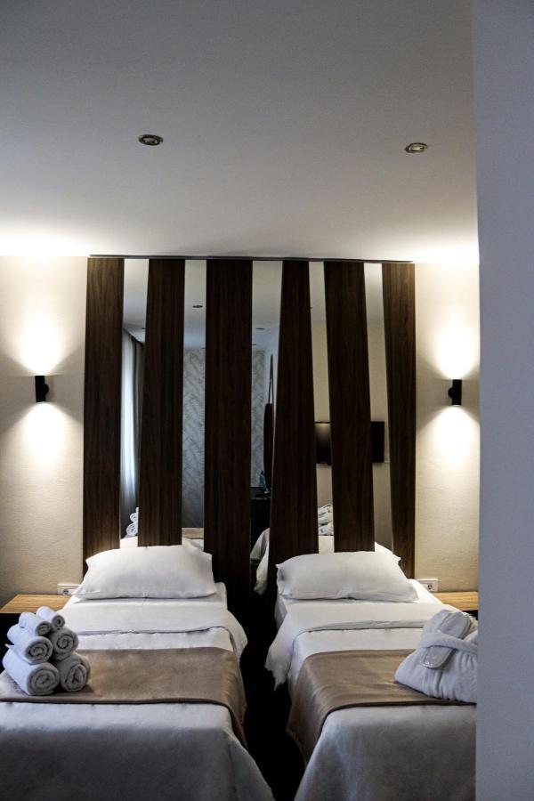 Mk Premier Hotel Novi Pazar Kültér fotó